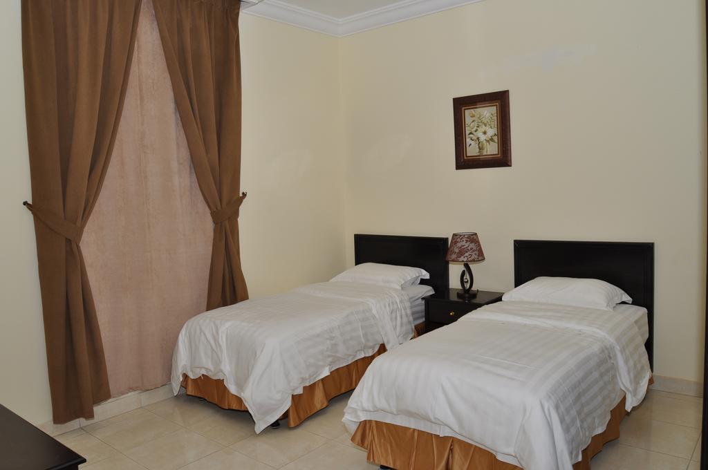 منازل بجيلة للاجنحة الفندقية Manazel Begela Hotel Apartments Таиф Стая снимка